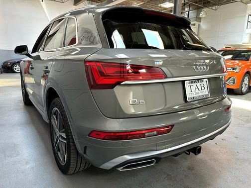 2024 Audi Q5 e 55 S line quattro Premium