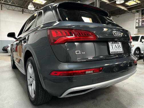 2018 Audi Q5 2.0T Premium Plus