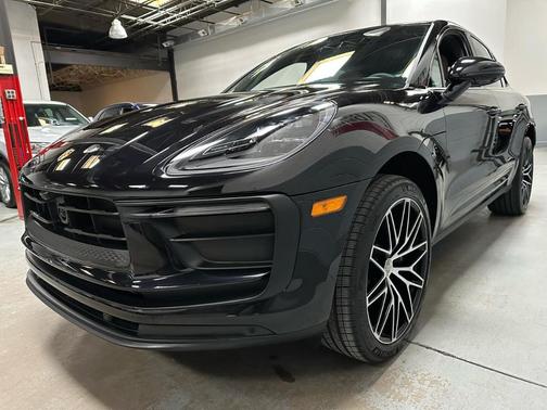 2023 Porsche Macan 