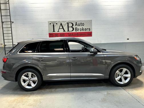 2021 Audi Q7 45 Premium