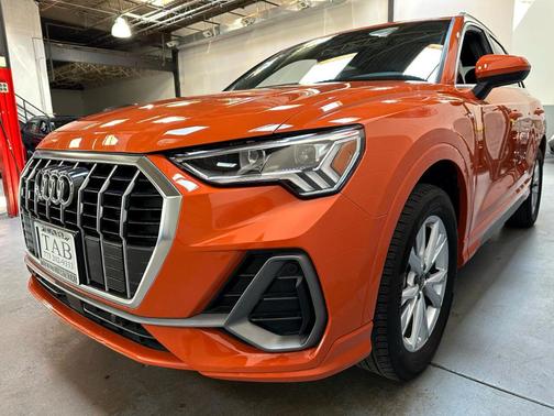 2023 Audi Q3 45 S line Premium