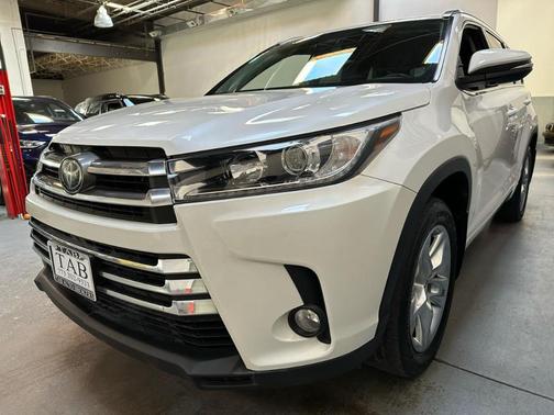 2017 Toyota Highlander Limited