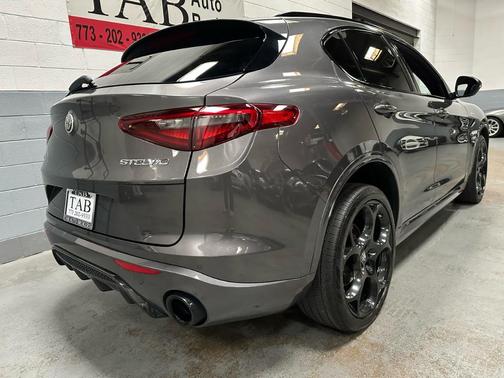 2022 Alfa Romeo Stelvio Ti