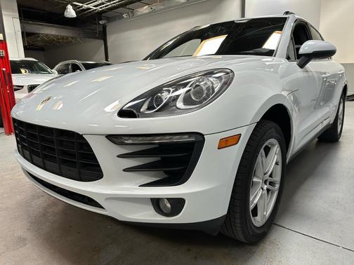 2018 Porsche Macan 