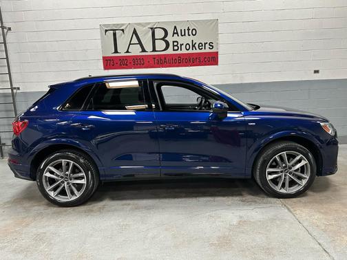 2023 Audi Q3 45 S line Premium Plus