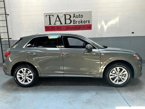 2023 Audi Q3 45 S line Premium