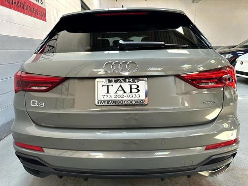 2023 Audi Q3 45 S line Premium