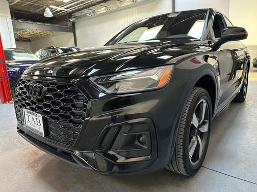 2022 Audi Q5 45 S line Premium Plus