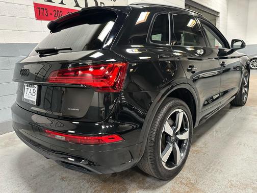 2023 Audi Q5 45 S line Premium Plus