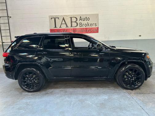 2019 Jeep Grand Cherokee Altitude