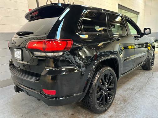 2019 Jeep Grand Cherokee Altitude
