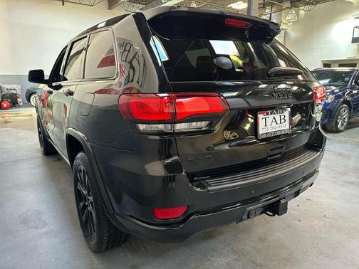 2019 Jeep Grand Cherokee Altitude