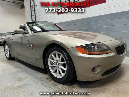 Green 2004 BMW Z4 2.5i Roadster