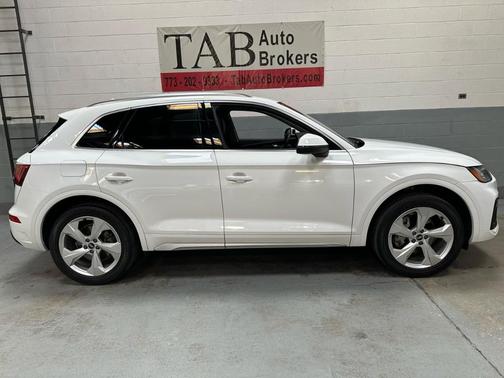 2021 Audi Q5 40 Premium Plus