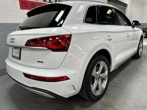 2021 Audi Q5 40 Premium Plus