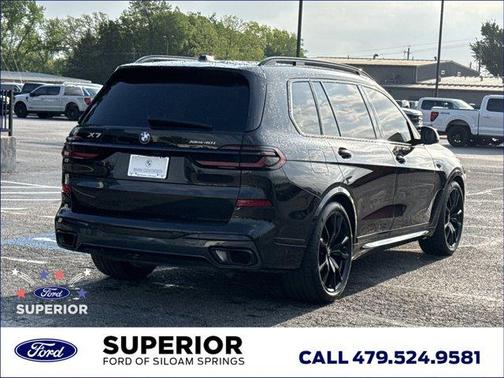 Black Sapphire Metallic 2024 BMW X7 xDrive40i