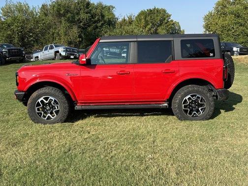 Race Red 2022 Ford Bronco