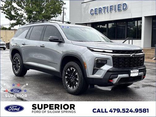Sterling Gray Metallic 2025 Chevrolet Traverse Z71