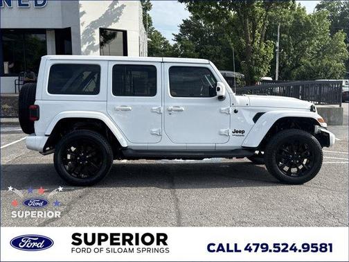 Bright White Clearcoat 2021 Jeep Wrangler Unlimited Sahara Altitude