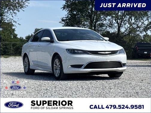 Bright White Clearcoat 2015 Chrysler 200 Limited