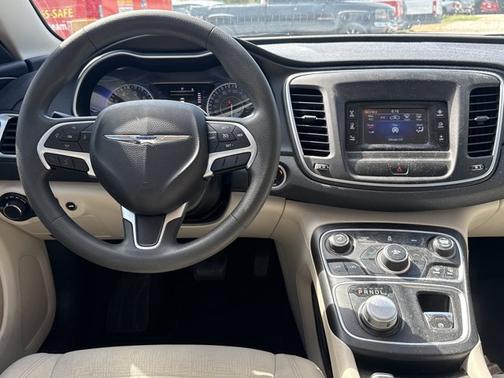 Bright White Clearcoat 2015 Chrysler 200 Limited