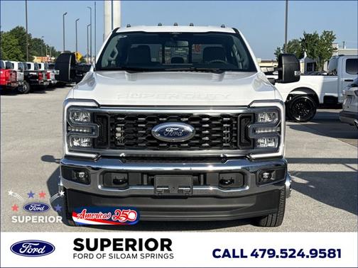 Oxford White 2026 Ford F-350 Super Duty
