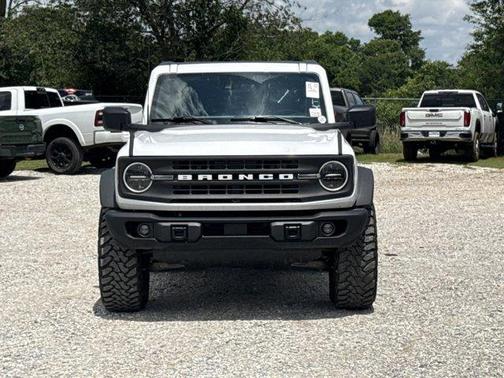 Oxford White 2024 Ford Bronco Black Diamond