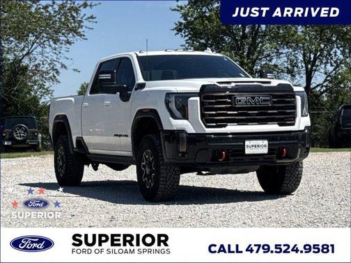 Summit White 2024 GMC Sierra 2500 AT4X
