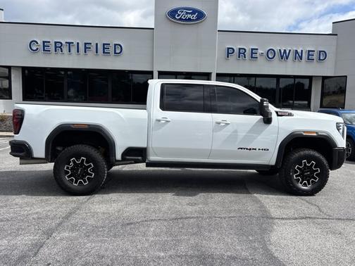 Summit White 2024 GMC Sierra 2500 AT4X