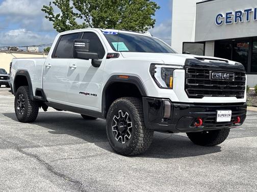 Summit White 2024 GMC Sierra 2500 AT4X