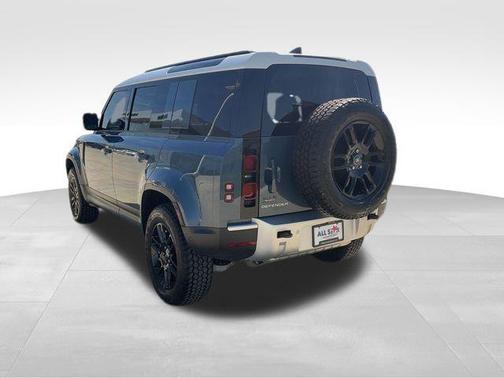 2024 Land Rover Defender 110 P300