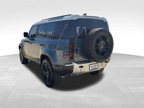 2024 Land Rover Defender 110 P300