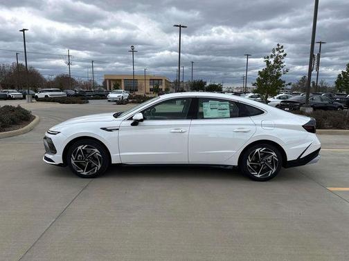 2026 Hyundai SONATA SEL