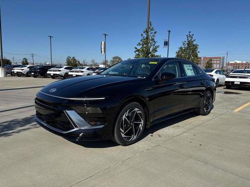 2026 Hyundai SONATA SEL