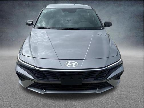 Fluid Metal 2025 Hyundai ELANTRA Sport