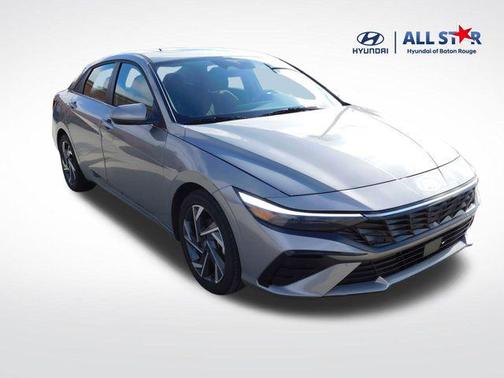 2025 Hyundai ELANTRA SEL