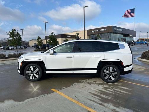 2026 Hyundai IONIQ 9 SEL