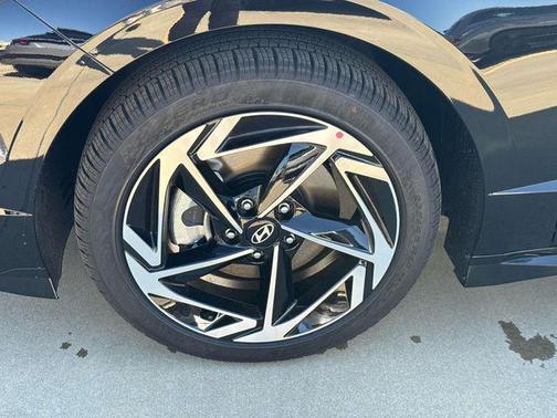 2026 Hyundai SONATA SEL