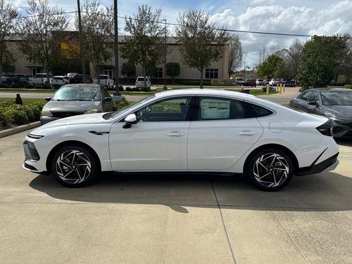 2026 Hyundai SONATA SEL