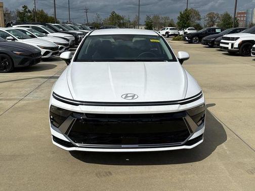 2026 Hyundai SONATA SEL