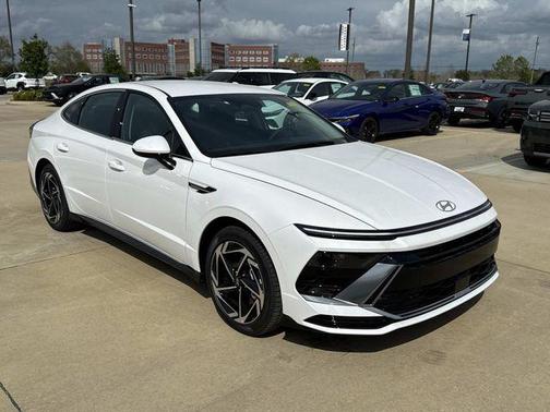 2026 Hyundai SONATA SEL