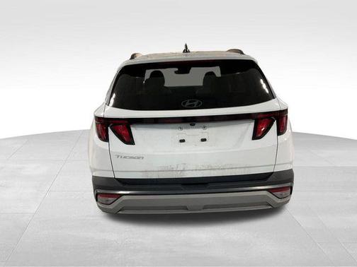 White Pearl 2025 Hyundai TUCSON SEL