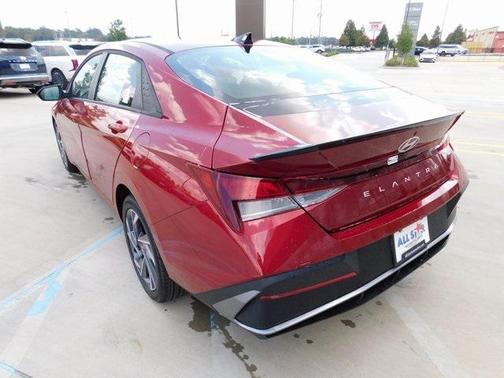 2025 Hyundai ELANTRA Sport