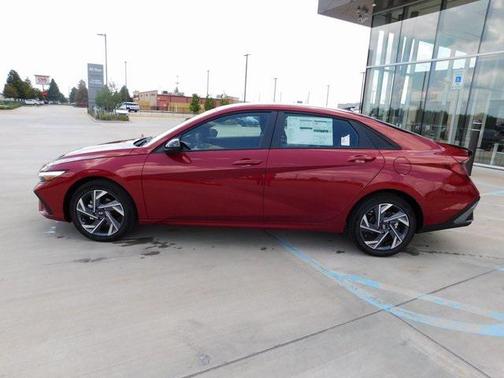 2025 Hyundai ELANTRA Sport