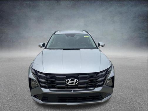 Shimmering Silver 2026 Hyundai TUCSON SEL Premium