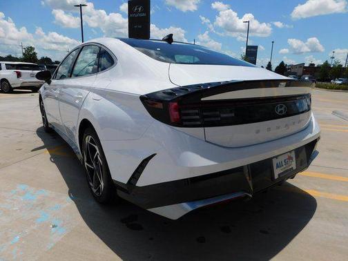 2025 Hyundai SONATA SEL