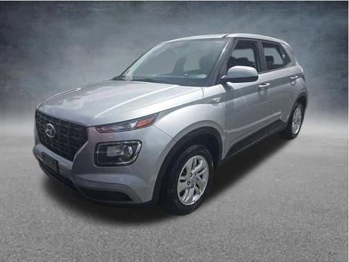 Stellar Silver 2023 Hyundai VENUE SE