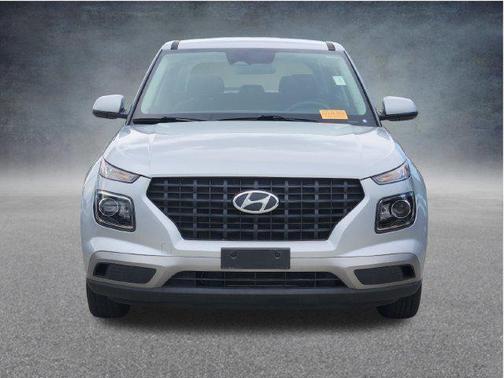 Stellar Silver 2023 Hyundai VENUE SE