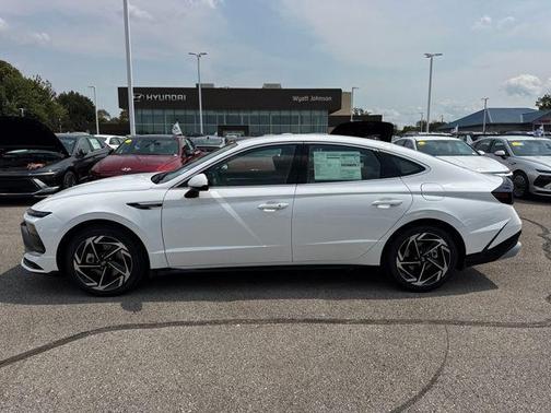2026 Hyundai SONATA SEL