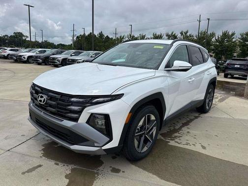 White Pearl 2026 Hyundai TUCSON SEL Premium